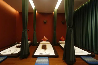 深圳龙华区泰式按摩的被动瑜伽：当身体被折叠成诗